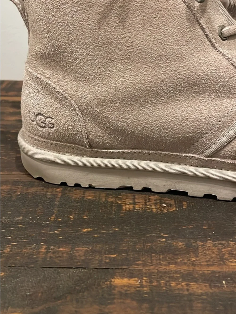 UGG comfortable men